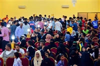 Savaş şartlarında çekilen sinema filmine büyük ilgi