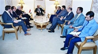 Cumhurbaşkanı Yardımcısı El Ahmar, Griffiths ile barış sürecini görüştü