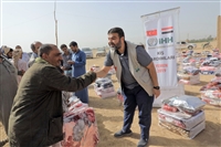 Binlerce Yemenlinin yüzünü güldürdüler