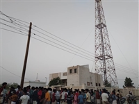 Yemen’de  halk iletişimdeki kesintileri protesto etti