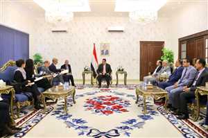المبعوث الاممي يطلع رئيس الوزراء على فحوى رؤيته لإحلال السلام في اليمن