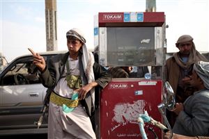 الحوثيون ولعبة الوقود.. هكذا تخطط الميليشيا لإرباك السوق وزيادة الأسعار