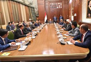 رئيس الجمهورية يلتقي الأحزاب السياسية ويشدد على مواجهة الانقلاب الحوثي