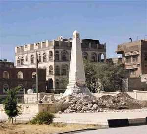 اول رد من الحكومة الشرعية على هدم النصب التذكاري التركي بصنعاء