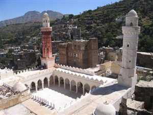 مليشيات الحوثي تحاول اجبار أئمة المساجد على تأخير اذان المغرب حتى حلول الظلام
