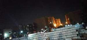 بالصور.. قيادات حوثية تستولي "ليلاً" على المواقف والمساحات العامة في مدينة الحمدي السكنية