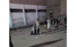 فيديو.. سقوط ضحايا في قمع الحوثيين لاحتجاجات اندلعت في سجن رداع تنديدا بجرائم المليشيات بحق المحتجزين