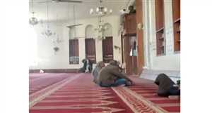 شاهد مساجد صنعاء فارغة من المصلين في صلاة الجمعة