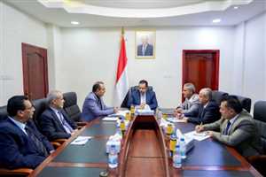 الحكومة اليمنية توجه بتكثيف الجهود لـ"مكافحة تهريب الأدوية"
