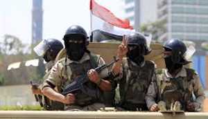 وصول قوات عسكرية مصرية إلى اليمن لأول مرة منذ بداية الحرب