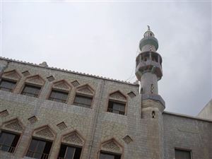 الحوثيون يغلقون عدد من المساجد جنوب العاصمة صنعاء لأسباب طائفية