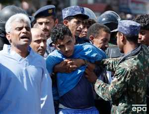 الحكومة: مليشيات الحوثي أصدرت 350 حكم إعدام بحق معارضين منذ انقلابها