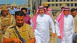السفير السعودي "محمد آل جابر" يزور صنعاء ويلتقي قيادات حوثية