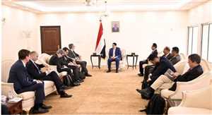 Yemen hükümeti: Barış en önemli önceliğimiz, Husilerin saldırıları durmadı