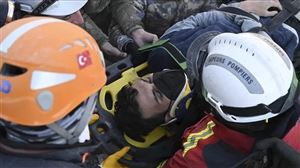 بعد 198 ساعة تحت الأنقاض.. إنقاذ 3 أشخاص من تحت الركام في تركيا