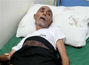 قناص حوثي يصيب رجل سبعيني في محافظة تعز
