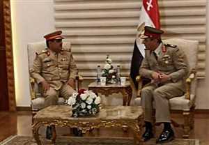 Yemen Savunma Bakanı resmi ziyaret için Kahire