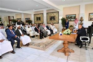 بعد اعلان المجلس الحضرمي.. محلل سياسي يمني يتوقع تحالفاً بين الحوثي والانتقالي لهذا السبب!