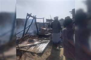 نشوب حريق هائل في مخيم للنازحين بمحافظة مأرب