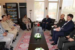 وزير الدفاع اليمني يلتقي نظيره التركي في اسطنبول ويبحث معه التعاون بين البلدين