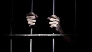 Hükümet: Husiler uluslararası kuruluşların çok sayıda çalışanını hapishanelerinde işkence ediyor
