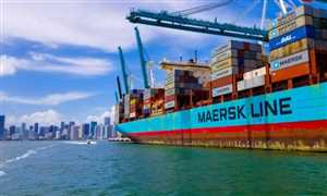شركة “ميرسك” تعلن وقف جميع عمليات الشحن بالحاويات عبر البحر الأحمر