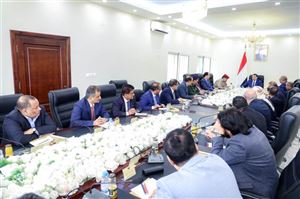 بيان.. الحكومة اليمنية تدعو المنظمات الدولية لنقل مقراتها الرئيسية الى العاصمة المؤقتة عدن