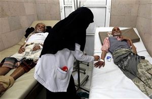 وباء الكوليرا يفتك باليمنيين .. 14 حالة وفاة و2583 مشتبه إصابتهم بالوباء