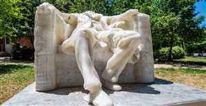 موجة الحر تذيب تمثال أبراهام لينكولن في واشنطن