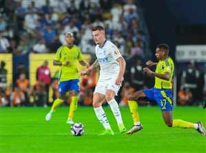 التعادل الإيجابي يحسم ديربي الرياض بين " النصر والهلال"