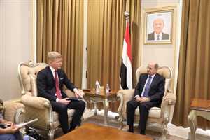 الحكومة اليمنية: تحركات المبعوث الأممي تغض الطرف عن تعنت الحوثيين وتطيل أمد الحرب