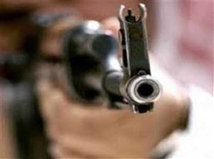 مقتل ثلاثة أشخاص ونجاة ناشط حقوقي من محاولة اغتيال
