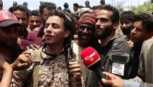 مشهد إنساني تروّج له المليشيات كاختراق عسكري.. والقوات الجنوبية ترد: "المعانقة لا تغيّر الحقائق"