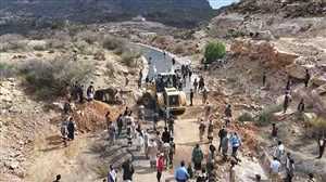 ماذا وراء هذه الاتفاقيات ؟ تفاهمات غير معلنة بين الحوثيين والانتقالي حول فتح الطرقات
