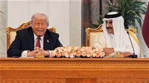 أمير قطر يتلقى اتصالاً من الرئيس الأميركي لبحث تصعيد الأوضاع في المنطقة