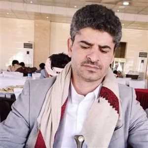 قيادي حوثي يدعو إيران لتزويد الجماعة بالسلاح: "نُرِي إسرائيل النجوم بعز الظهر"