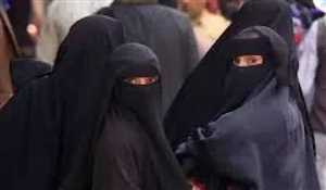 محامٍ يكشف تفاصيل "الفضيحة" الأمنية.. اعتقال فتيات في صنعاء ليلا دون أوامر قضائية.