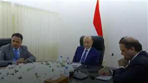 Al-Alimi Threatens Resignation Amid Political Tensions, Oil Smuggling Scandal Unfolds