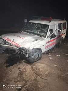 حادث مروري مروّع في وادي عبيدة بمأرب.. اصطدام سيارة إسعاف بمركبة أخرى وخسائر بشرية ( صور )