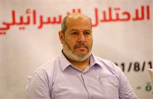 خليل الحية يؤدي صلاة الجنازة على نجله في الدوحة بعد محاولة اغتيال إسرائيلية
