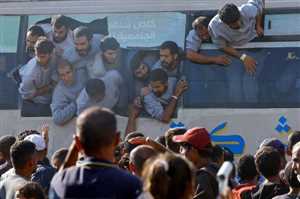 وصول أول دفعة من الأسرى الفلسطينيين المفرج عنهم إلى قطاع غزة