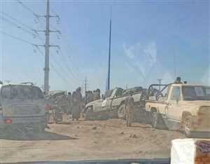 مركبة عسكرية تتعرض لحادث مروري جديد على خط السوداء بشبوة..