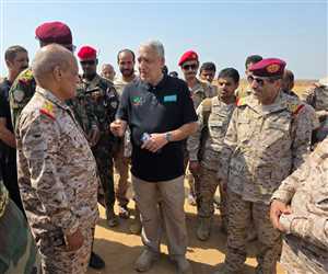 وفد عسكري رفيع يطلع على إنجازات مشروع «مسام» في ميدي.. وإشادة واسعة بجهوده في تطهير الألغام