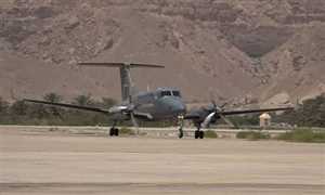 تحرّك سعودي عاجل في وادي حضرموت.. هبوط طائرة عسكرية في سيئون وسط تصاعد التوتر في الهضبة النفطية