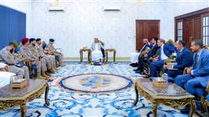 خالد الرويشان يسخر من لقاء الزبيدي بالوفد السعودي: أخفى علم الانفصال وأتقن دور «السياسي المطيع»