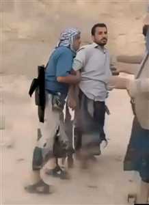 حين تغيب الدولة : إعدام عرفي موثق لشاب سلمته أسرته بعد اتهامه بجريمة قتل