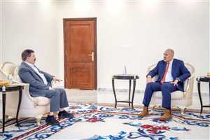 وعد قبلها البيضاء ..الزبيدي يعد أبناء ذمار بـ«مفاجأة قريبة» ويتهم الشرعية