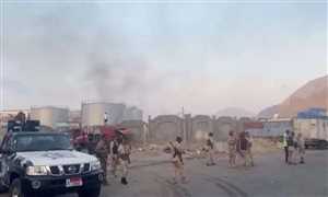 قبل انتهاء المهلة..تحركات ليلية وإتلاف وثائق حساسة.. القوات الإماراتية تستعد لمغادرة المكلا والانتقالي يعيد الانتشار في وادي حضرموت