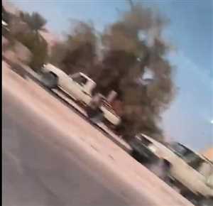 مع قرب انتهاء المهلة ..تعزيزات عسكرية للانتقالي نحو سيئون… مئات الجنود وآليات ثقيلة في معسكر الخشعة استعداداً للتصعيد