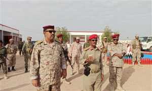 رئيس أركان المنطقة العسكرية الثانية يتفقد لواء الريان وشعبة الهندسة العسكرية بساحل حضرموت ويؤكد الجاهزية والانضباط